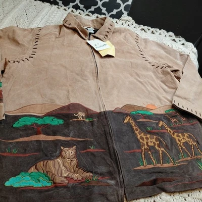NUEVO CON ETIQUETAS Chaqueta Quacker Factory Para Mujer 2X Marrón Gamuza Genuina Cuero Safari Animal Foto 1 de 4