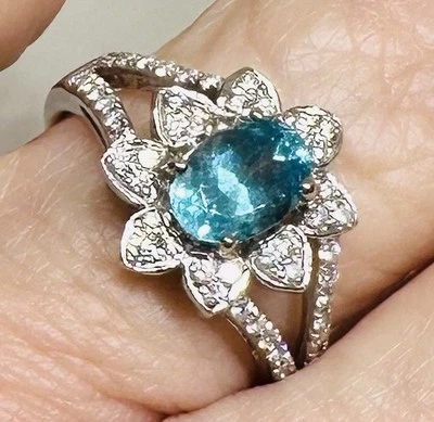 Кольцо 14 карат с апатитом и бриллиантами паве - Изображение 1 из 4