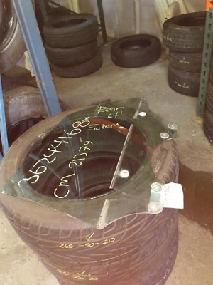 Subaru Legacy 2005 2006 2007 2008 sedán ventana puerta cristal lado del conductor trasero Foto 1 de 2