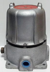 Crouse-Hinds EJH53-11100 Diaphragm Pressure Switch - Picture 1 of 3