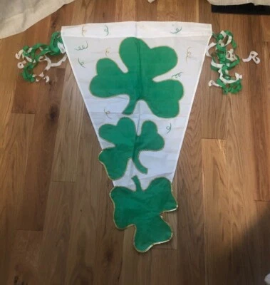 Bandera de jardín casa del día de San Patricio cosida verde blanco oro como está Foto 1 de 4