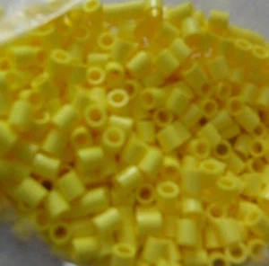 Bügelperlen * ca 500 Stück gelb 2 Perlen Steckperlen Vorlagen midi 5+ - Bild 1 von 1