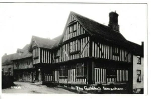 LAVENHAM, SUFFOLK - THE GUILDHALL B&W POSTCARD - Picture 1 of 2