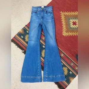 Alice + Olivia Beautiful High Rise Bell Flared Jeans In Stunner Size 4/27 - Picture 1 of 6