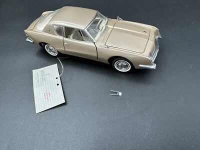 1963 Studebaker Avanti Franklin Mint 1/24 Scale Diecast Car - Image 1 of 4