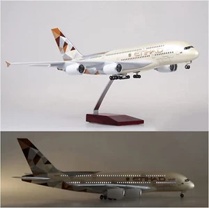 1/160 Etihad Airlines Airbus A380 modello aereo in resina aereo con luci - Foto 1 di 18