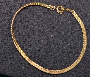 Avon Herringbone 7.5" Gold Tone Chain Bracelet VTG Classic Dress Casual O5 - Picture 1 of 5