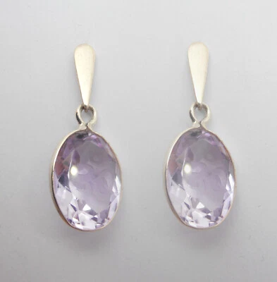 Orecchini pendenti in Argento 925 con Ametista naturale con inciso "OM" - Immagine 1 di 4