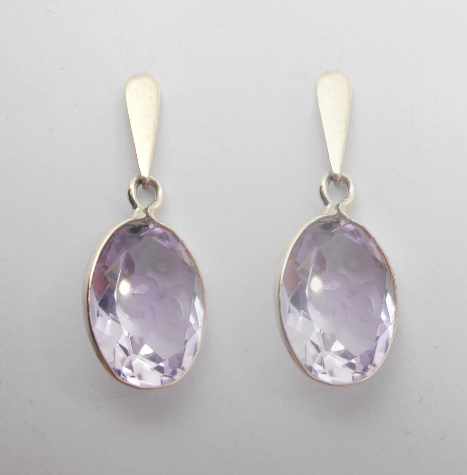 Orecchini pendenti in Argento 925 con Ametista naturale con inciso "OM" - Immagine 1 di 4