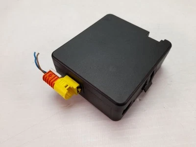 2001 BMW 330ci 330i 325i 325ci E46 Battery B+ Positive Base OEM 61138374986 - Image 1 of 4