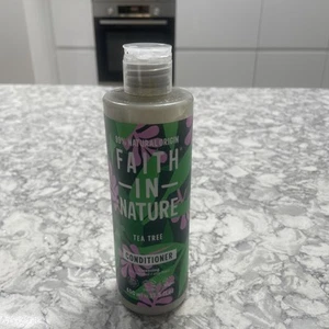 Faith in Nature Tea Tree Conditioner 400ml for Normal/Oily Hair - Picture 1 of 4