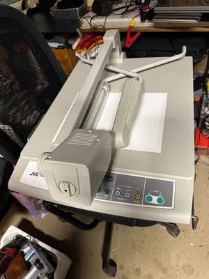 JVC AV-P750 visual presenter, projektor - Bild 1 von 4