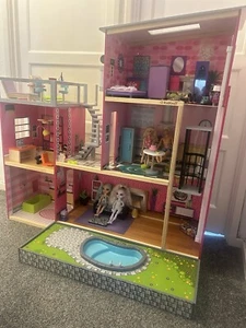 KidKraft 65833 Uptown Dollhouse - Picture 1 of 10
