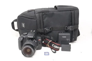 Canon EOS Rebel T100 18.0 MP Digital DSLR Kamera EF-S 18-55mm III + Tasche - Bild 1 von 8