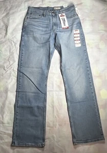 NWT Wrangler Men's Relaxed Boot Light Wash Denim Jeans 34/34 - Picture 1 of 10