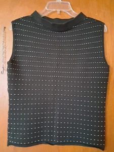 New York & Company 7th Ave. Sleeveless Knit Striped Black Casual Top Size M - Picture 1 of 8