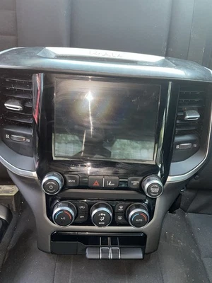 Flat Screen Stereo - Image 1 of 4