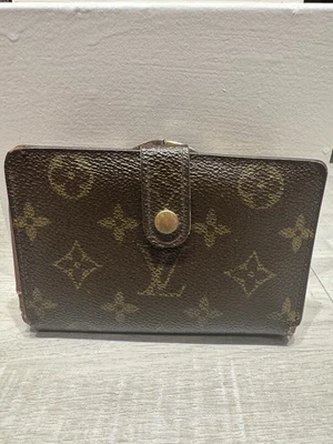 Louis Vuitton Monogram Kiss lock  Wallet Authentic  Vintage - Image 1 of 4