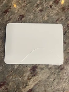   Apple Magic Wireless Trackpad 2 - MJ2R2LLA White CRACKED but WORKS PERFECT  - Picture 1 of 2