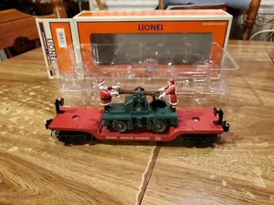 Lionel 6-26893 Nordpol Zentral Flachwagen mit Santa & Mrs. Claus Handwagen Spur O - Bild 1 von 4