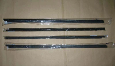 Weatherstrip Door Belt Rubber Outer for Nissan Pathfinder Terrano Regulus R50 - Image 1 of 3
