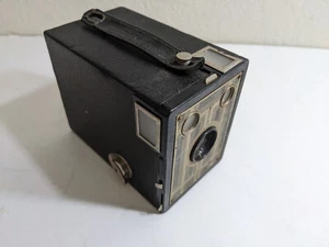 Vintage Kodak Brownie Junior Six-20 Box Camera Art Deco Retro - Picture 1 of 4