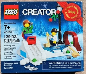 LEGO CREATOR: Winter Skating Scene (40107) - Picture 1 of 2