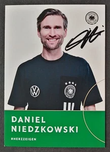 3668 Daniel Niedzkowski U21 DFB Deutschland Autogrammkarte original signiert - Picture 1 of 2