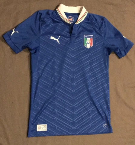 Italy Football Shirt 2012 Puma Men’s Size Small FIFA Home Cover