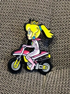 Nintendo Super Mario Kart Collector Pins Series 2 - Princess Peach - Switch Wii - Bild 1 von 3