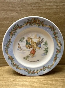Wedgwood Peter Rabbit Merry Christmas Plate 1996 England Holly Sled Snow - Picture 1 of 9