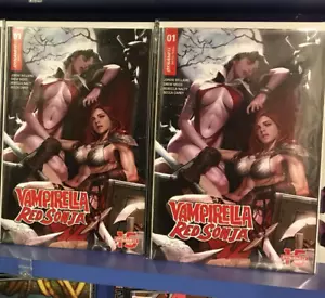 Vampirella Red Sonja #1 1:21 variante FOC InHyuk Lee - Foto 1 di 4