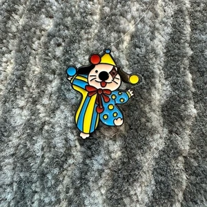 Clown Dog Enamel Pin Dog Cute Juggling Puppy Joker Hat Backpack Lapel Brooch New - Picture 1 of 4