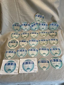 1981 RARE JOB LOT X 25 Road tax disc's genuine orig Ford Bedford Morris vauxhall - Picture 1 of 8