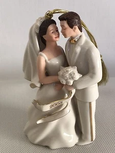 Lenox 2008 Bride & Groom Wedding Ornament Anniversary - Picture 1 of 12