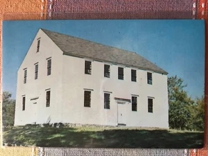 Antigua casa de reuniones, Danville, New Hampshire - Imagen 1 de 2