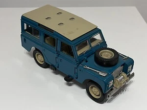 Polistil Land Rover Serie 3 Station Wagon Verde S49 1:25 - Foto 1 di 4