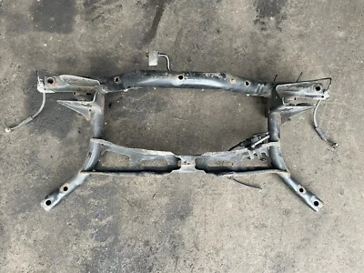 Subchasis eje trasero AUDI Q3 2016 5N0505315S GENUINO #46 Foto 1 de 4