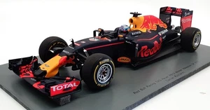 Spark 1/18 Scale 18S251 - Red Bull RB12 #3 D.Ricciardo Malaysian GP 2016 - Picture 1 of 5