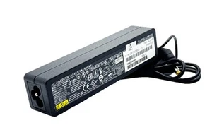 Fujitsu Netzteil Ladegerät für Toshiba Satellite Pro L830-15f, C850-19w - Bild 1 von 3