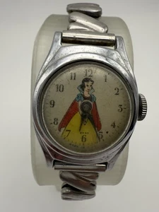 VINTAGE SNOW WHITE WDP WALT DISNEY PRODUCTIONS WRISTWATCH FOR PARTS - Picture 1 of 2