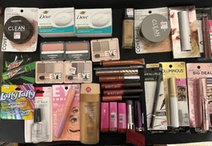 Brand Name Mixed Makeup Lot-CoverGirl, Maybelline, L'Oreal, Sephora, etc + BONUS - Imagen 1 de 4
