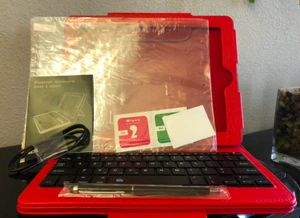 Bluetooth Keyboard and Case for Standard iPad - NEW w/Screen Protector & Stylist - Picture 1 of 6