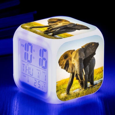 Colorido Reloj Despertador LED Elefante Brillante Electrónico Digital Reloj de Mesa 3.15" Foto 1 de 4