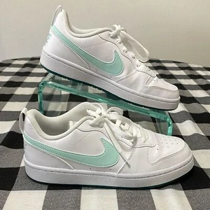 Nike Big Kid Court Borough Low Recraft GS Tenis Zapato Blanco Jade Verde azulado hielo 6.5Y - Imagen 1 de 13