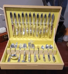 Vintage 1847 Rogers Ambassador Silverware Silverplate Set 61 Piece McGraw Chest - Picture 1 of 23