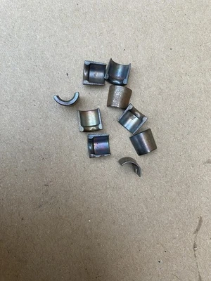1020530026 Mercedes Benz Valve Cotter X9 Pieces - Image 1 of 2