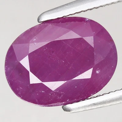 2.63ct  8.9x6.9mm Oval 100%Natural Unheated Purplish Red Ruby Guinea, Africa - Image 1 of 4