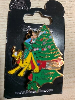 Prendedor de FELICES FIESTAS de Subastas Disney con árbol decorativo de Mickey y Plutón LE 500 Foto 1 de 2