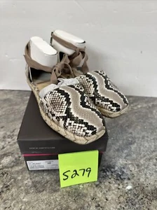 Vince Camuto Jeliany Ribbon Ankle Tie Espadrille Sandals Taupe Snaps Print 9M - Picture 1 of 15